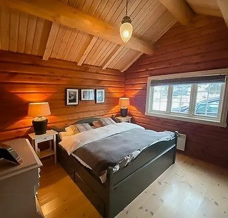 Feriehus Log With Modern Style Near Vardefjell