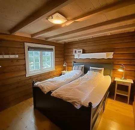 Log With Modern Style Near Vardefjell Feriehus Etnedal