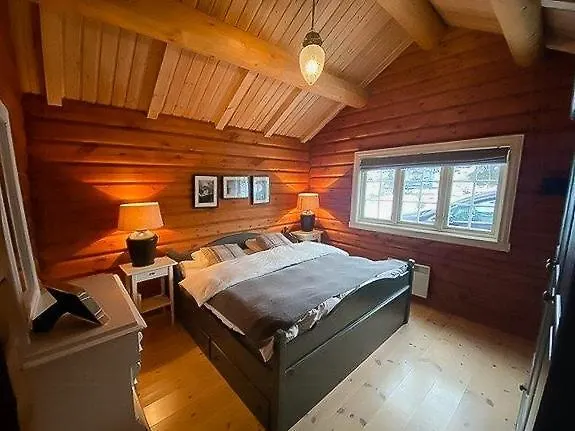 Feriehus Log With Modern Style Near Vardefjell